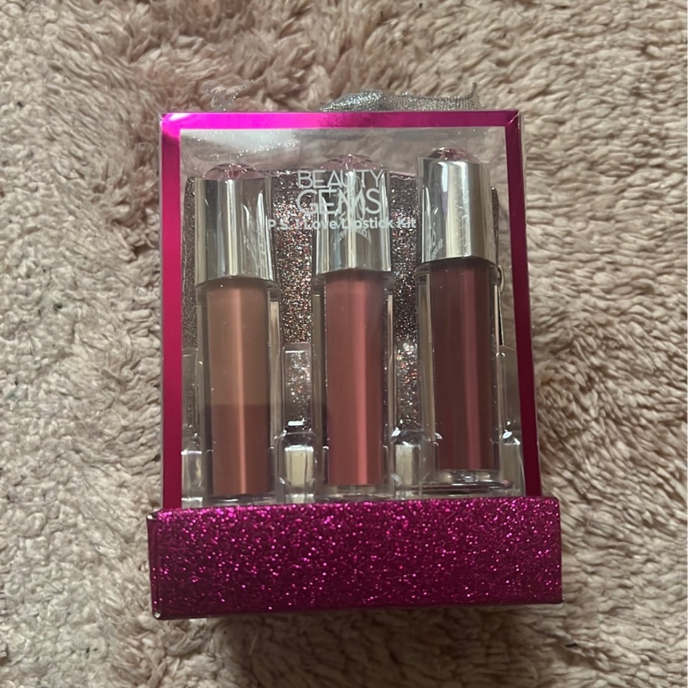 Liquid lipstick